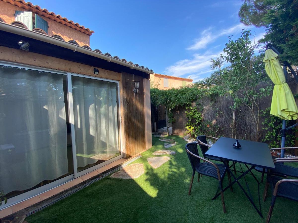 Agreable Studio Proche Sttropez Piscine Et Tennis Gassin Exteriör bild